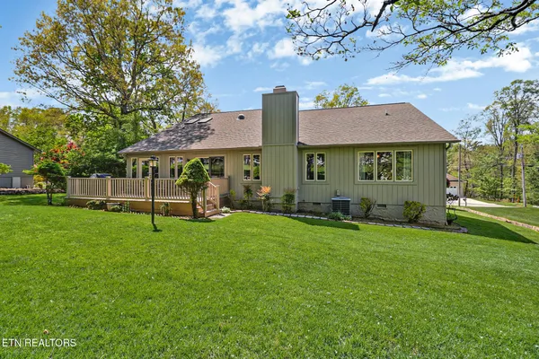 Property Slideshow image 2 of 30 | 15 kingsboro ln, Crossville, TN, 38558