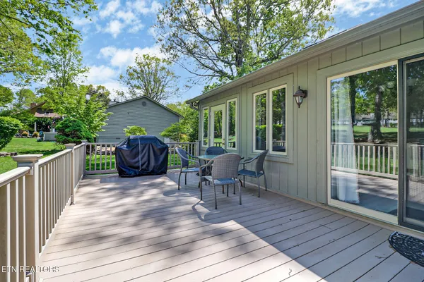 Property Slideshow image 3 of 30 | 15 kingsboro ln, Crossville, TN, 38558