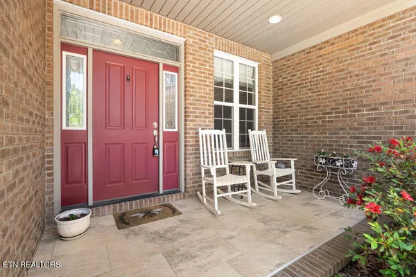 Property Slideshow image 3 of 40 | 145 daleyuhski way, Loudon, TN, 37774