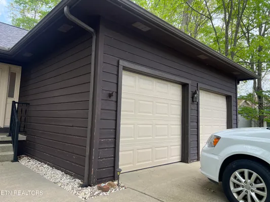 Property Slideshow image 3 of 20 | 493 lakeview dr, Crossville, TN, 38558