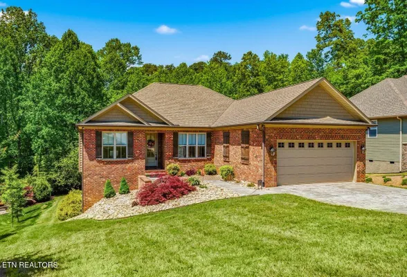 Property Slideshow image 2 of 48 | 107 daleyuhski way, Loudon, TN, 37774