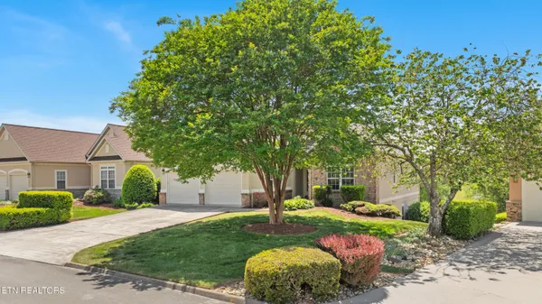 Property Slideshow image 3 of 49 | 129 heron ct, Vonore, TN, 37885