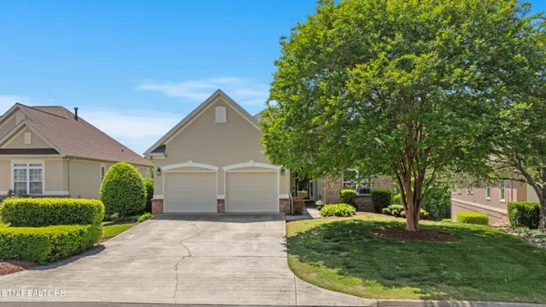 Property Slideshow image 2 of 49 | 129 heron ct, Vonore, TN, 37885