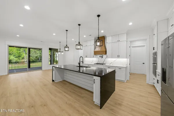 Property Slideshow image 3 of 54 | 121 ogana way, Loudon, TN, 37774