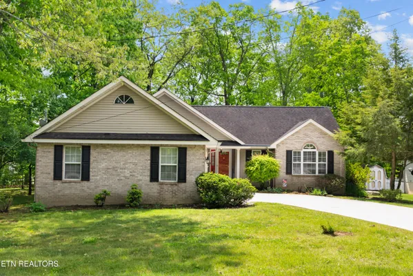 Property Slideshow image 3 of 49 | 180 cromwell ln, Fairfield Glade, TN, 38558