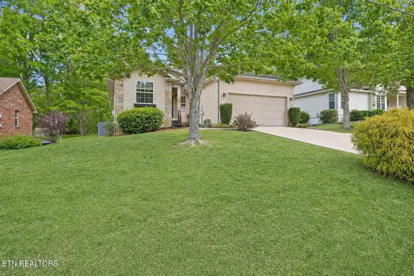 Property Slideshow image 2 of 30 | 178 snead dr, Crossville, TN, 38558