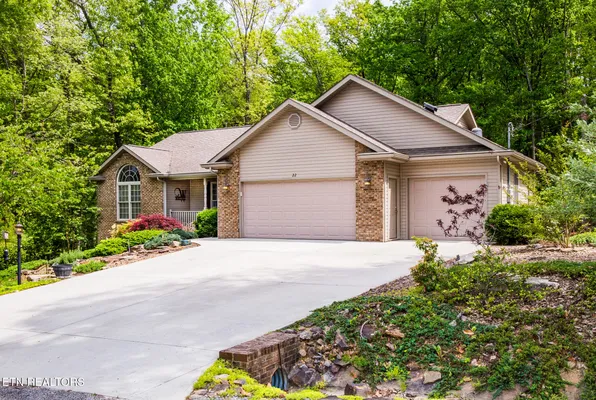 Property Slideshow image 2 of 61 | 22 chelteham ln, Crossville, TN, 38558