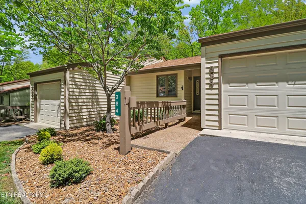 Property Slideshow image 3 of 24 | 384 lake catherine ct, Fairfield Glade, TN, 38558