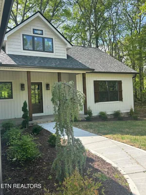 Property Slideshow image 2 of 60 | 690 westchester dr, Crossville, TN, 38558