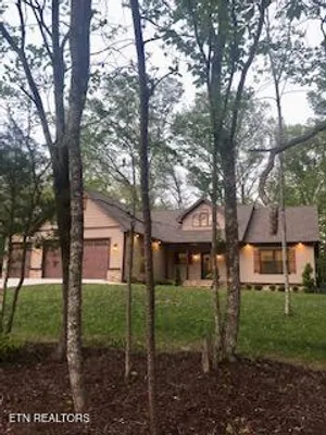 Property Slideshow image 3 of 24 | 701 westchester dr, Fairfield Glade, TN, 38558