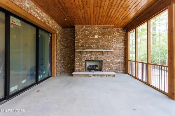 Property Slideshow image 3 of 34 | 232 forest hill dr, Crossville, TN, 38558