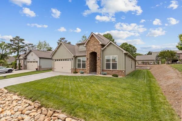 Property Slideshow image 3 of 55 | 205 chogi ln, Loudon, TN, 37774
