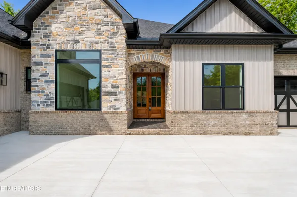 Property Slideshow image 2 of 41 | 144 cheeyo way, Loudon, TN, 37774