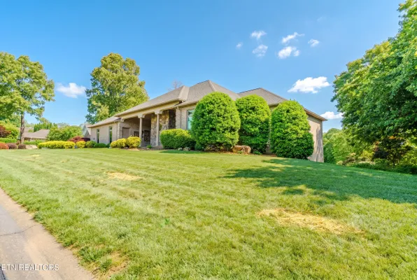Property Slideshow image 2 of 57 | 402 catoosa ln, Loudon, TN, 37774