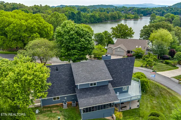 Property Slideshow image 2 of 63 | 242 chatuga way, Loudon, TN, 37774