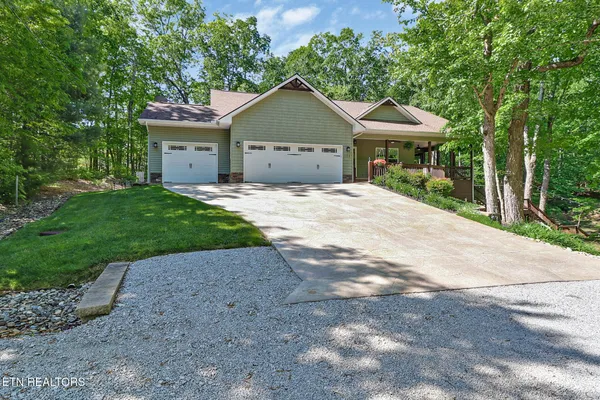 Property Slideshow image 2 of 57 | 123 leinster ln, Crossville, TN, 38558