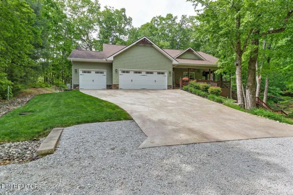 Property Slideshow image 3 of 57 | 123 leinster ln, Crossville, TN, 38558