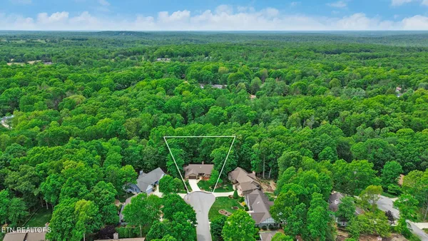 Property Slideshow image 2 of 37 | 46 heather glen cir, Crossville, TN, 38558