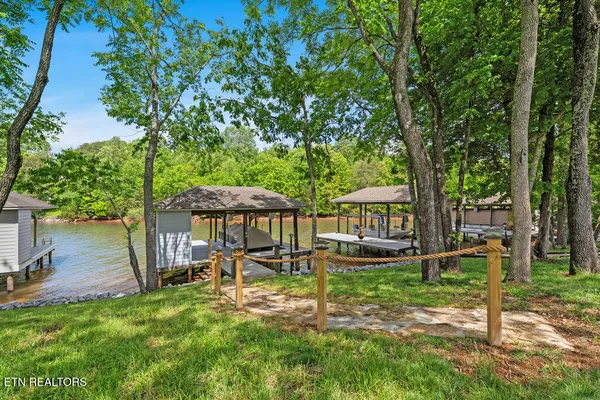 Property Slideshow image 2 of 58 | 280 morning dove dr, Vonore, TN, 37885
