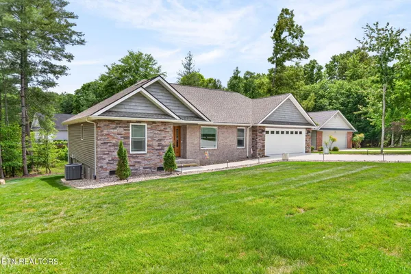 Property Slideshow image 3 of 38 | 11 kenwood ct, Fairfield Glade, TN, 38558