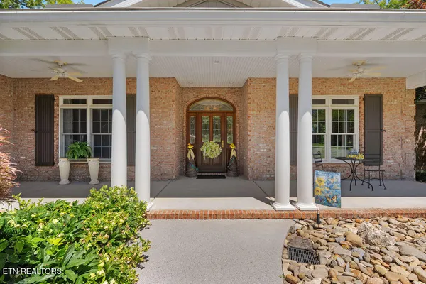 Property Slideshow image 3 of 58 | 309 saloli ln, Loudon, TN, 37774