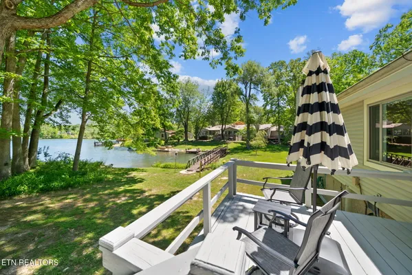 Property Slideshow image 3 of 44 | 18 woodland ter, Fairfield Glade, TN, 38558
