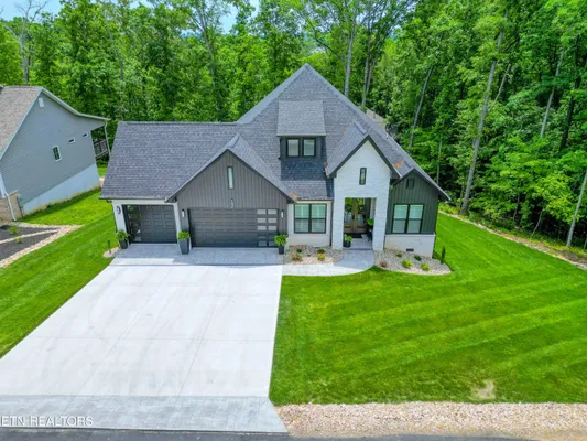 Property Slideshow image 2 of 47 | 142 amohi way, Loudon, TN, 37774