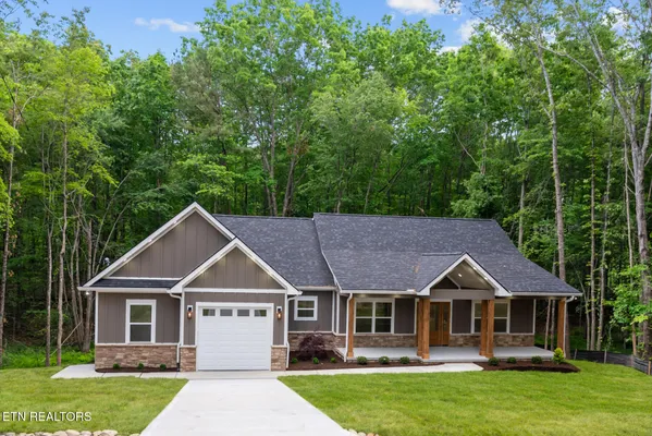 Property Slideshow image 3 of 55 | 25 andover ln, Crossville, TN, 38558