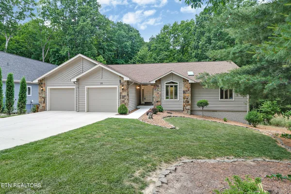 Property Slideshow image 2 of 53 | 35 pineridge ct, Crossville, TN, 38558