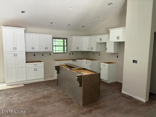 Property Slideshow image 2 of 6 | 446 beachwood dr, Crossville, TN, 38558