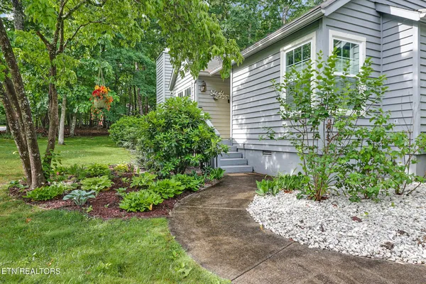 Property Slideshow image 3 of 27 | 41 hickory cove ln, Crossville, TN, 38558