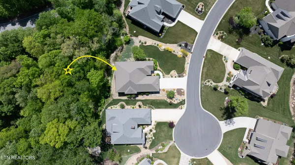 Property Slideshow image 2 of 41 | 114 chestnut ridge ct, Crossville, TN, 38558