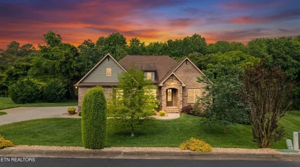Property Slideshow image 3 of 62 | 303 okmulgee cir, Loudon, TN, 37774