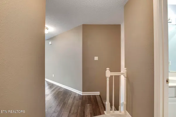 Property Slideshow image 3 of 47 | 509 cimarron cir, Loudon, TN, 37774