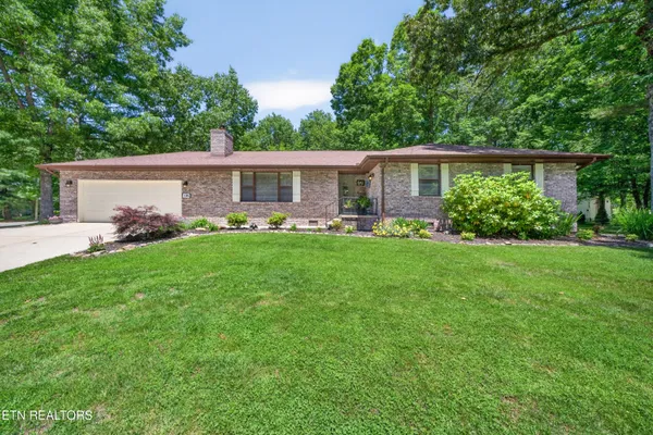 Property Slideshow image 2 of 39 | 106 overlook cv, Crossville, TN, 38558