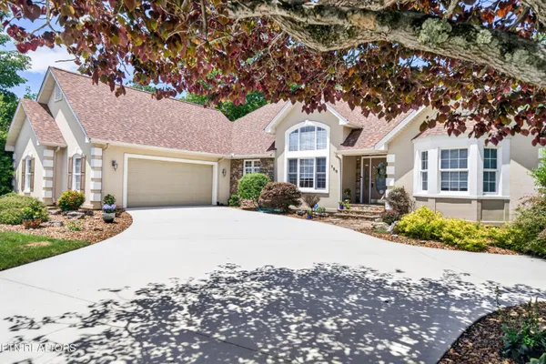 Property Slideshow image 2 of 49 | 123 northridge dr, Crossville, TN, 38558