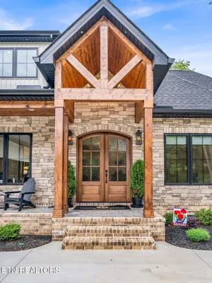 Property Slideshow image 2 of 59 | 106 daksi way, Loudon, TN, 37774
