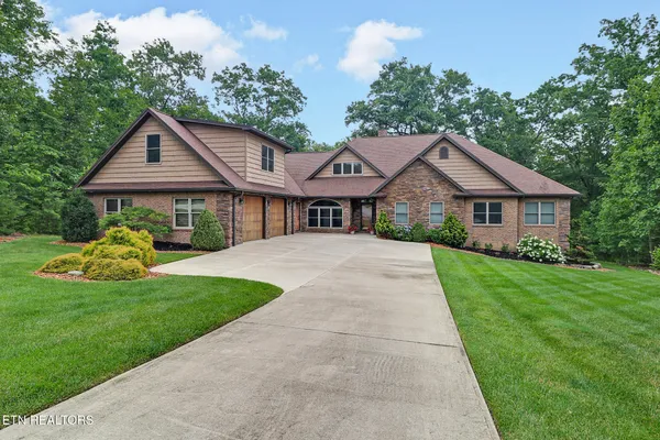 Property Slideshow image 3 of 48 | 41 kingsley ct, Crossville, TN, 38558