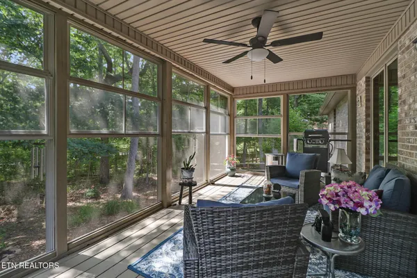 Property Slideshow image 2 of 36 | 23 overlook ter, Crossville, TN, 38558