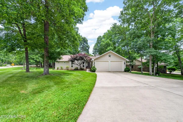 Property Slideshow image 2 of 43 | 220 catoosa blvd, Crossville, TN, 38558