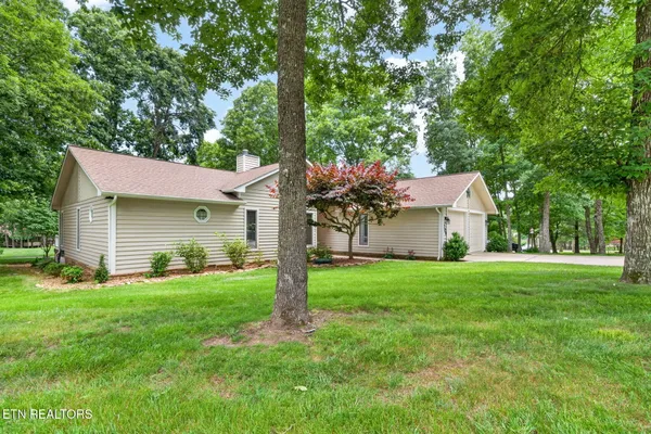 Property Slideshow image 3 of 43 | 220 catoosa blvd, Crossville, TN, 38558