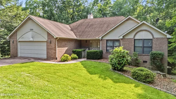 Property Slideshow image 3 of 61 | 104 flossmoor cir, Crossville, TN, 38558