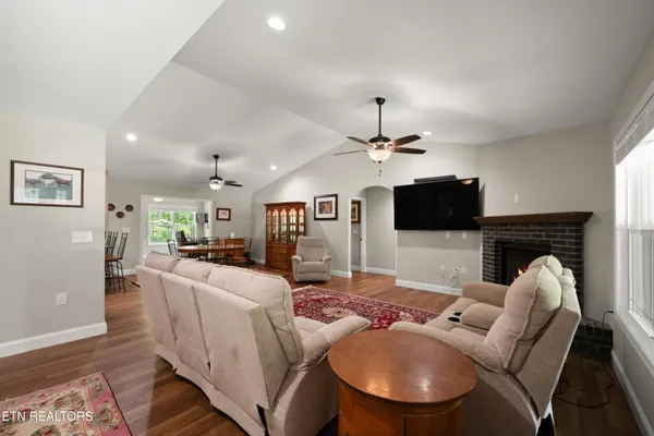 Property Slideshow image 3 of 42 | 678 saint george dr, Crossville, TN, 38558