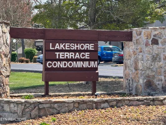 Property Slideshow image 2 of 38 | 7 lakeshore cir 7 cir 140, Crossville, TN, 38558