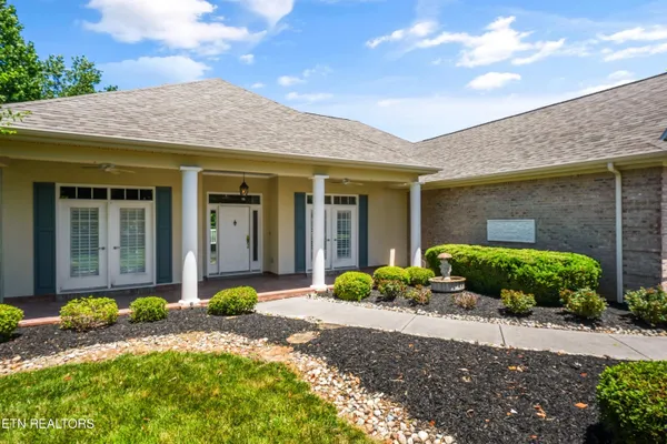Property Slideshow image 2 of 54 | 315 mingo way, Loudon, TN, 37774