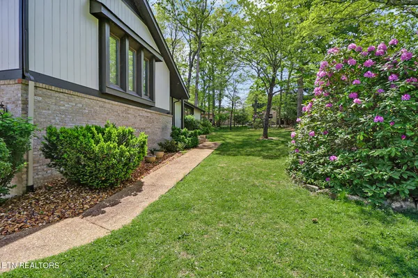 Property Slideshow image 3 of 56 | 12 ridge crest cir, Crossville, TN, 38558