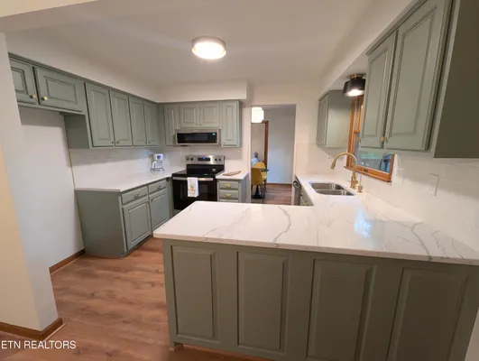 Property Slideshow image 2 of 17 | 265 lakewood dr, Crossville, TN, 38558