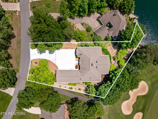 Property Slideshow image 2 of 62 | 12 brixton ln, Crossville, TN, 38558