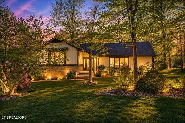 Property Slideshow image 3 of 57 | 12 ridge crest cir, Crossville, TN, 38558