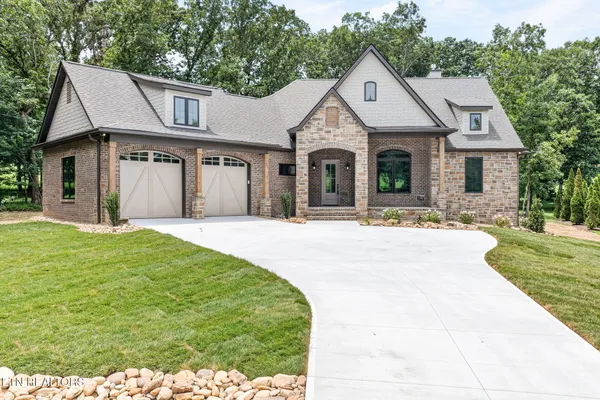 Property Slideshow image 2 of 62 | 19 bent oak ln, Crossville, TN, 38558